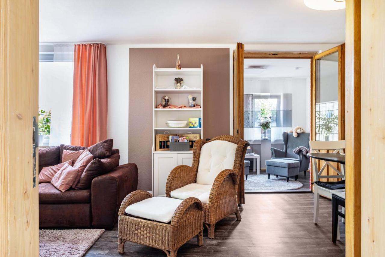 Ferienwohnung Am Elbstrom Stade Exteriör bild