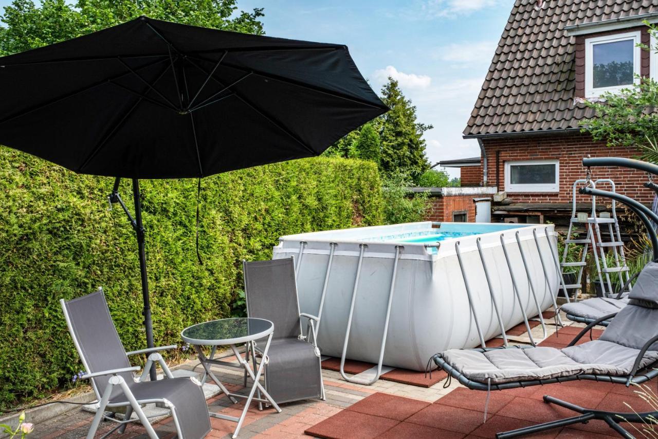 Ferienwohnung Am Elbstrom Stade Exteriör bild
